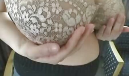 نوک پستان فلم سکس جدید افغانی جوان اسپرم زیادی را در این باشگاه بلعیده است