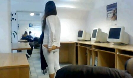 پزشک در یک میز با یک عضو ، بیمار را معالجه می سکس بکن افغانی کند